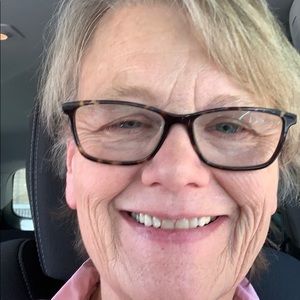 Meet your Posher, Becky